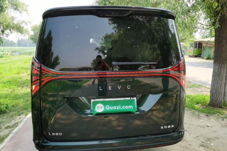 Used Geely Galaxy LEVC L380 2025 650 km Flagship Edition All-Wheel Drive Rear