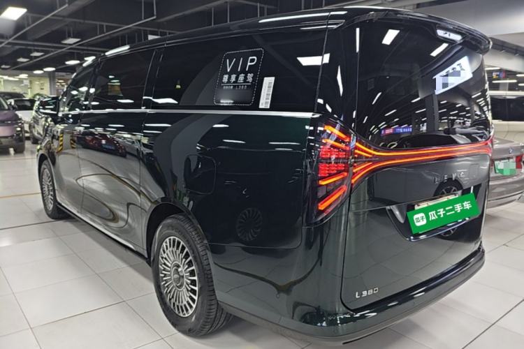 Used Geely Galaxy LEVC L380 2025 805 km Flagship Version All-Wheel Drive Rear Left 45 Deg