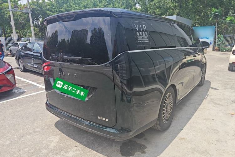 Used Geely Galaxy LEVC L380 2025 805 km Flagship Version All-Wheel Drive Rear Right 45 Deg
