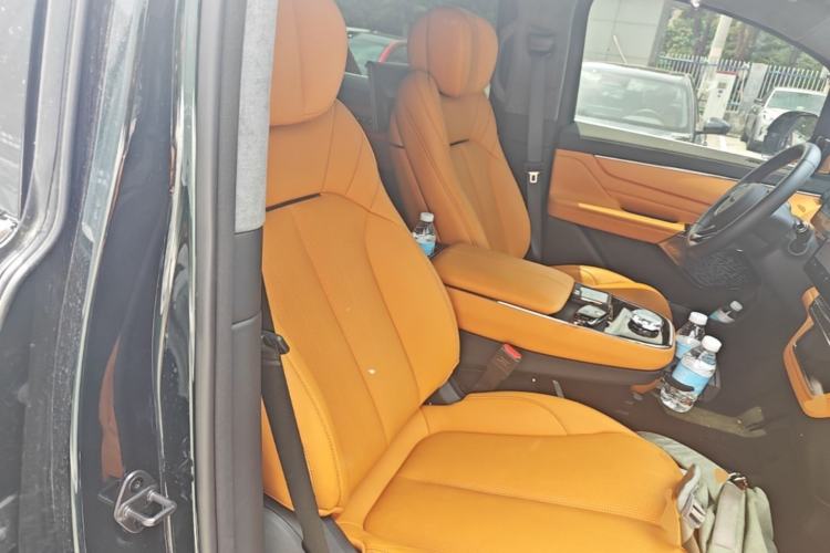 Used Geely Galaxy LEVC L380 2025 805 km Flagship Version All-Wheel Drive Right Front Seat