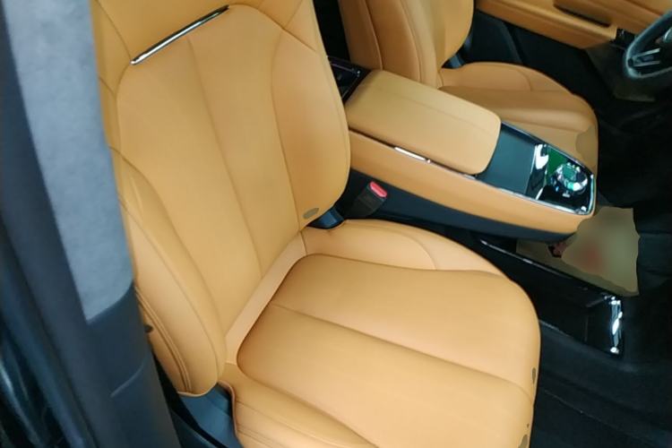 Used Geely Galaxy LEVC L380 2025 825 km Extraordinary Edition Right Front Seat