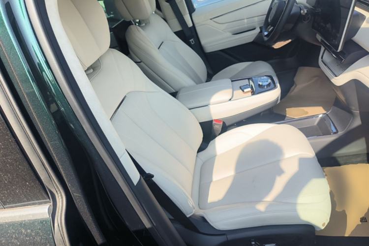 Used Geely Galaxy LEVC L380 2025 805 km Flagship Version All-Wheel Drive Right Front Seat