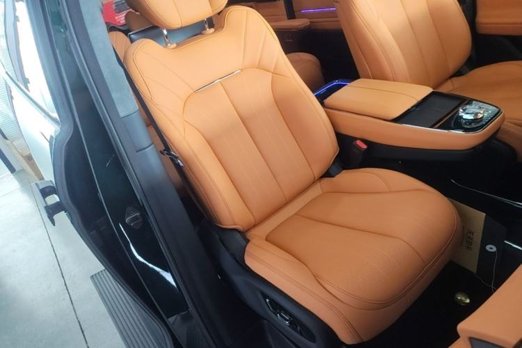 Used Geely Galaxy LEVC L380 2025 805 km Flagship Version All-Wheel Drive Right Front Seat