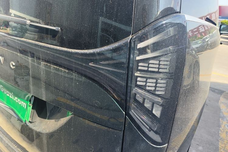 Used Geely Galaxy LEVC L380 2025 805 km Flagship Version All-Wheel Drive Right Rear Taillight