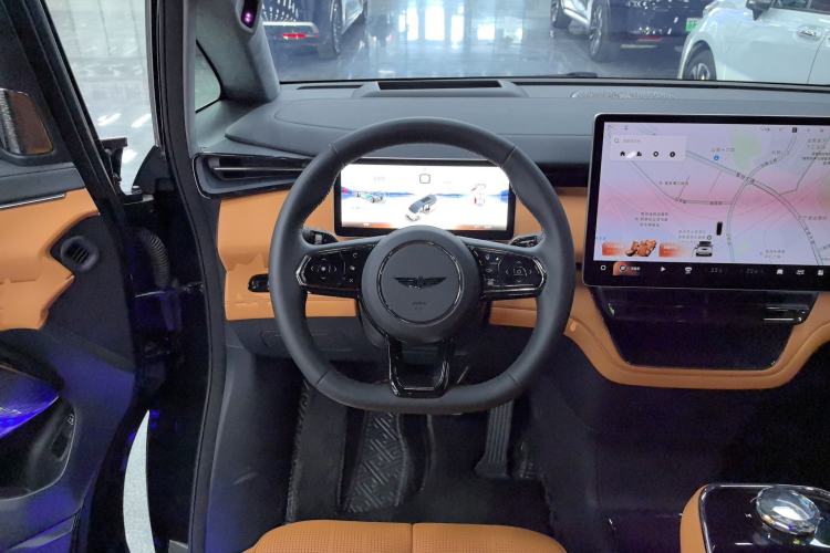 Used Geely Galaxy LEVC L380 2025 805 km Flagship Version All-Wheel Drive Steering Wheel