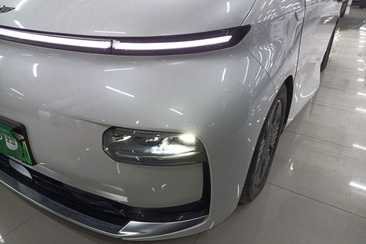 Used Geely Galaxy LEVC L380 2025 650 km Flagship Edition All-Wheel Drive Left Front Headlight