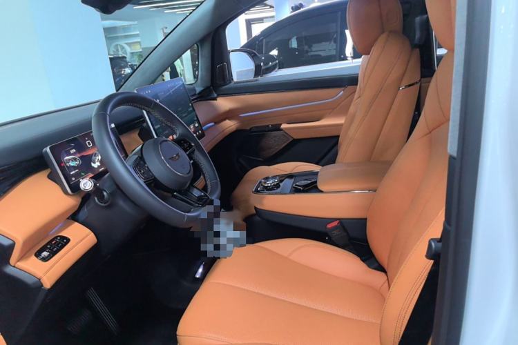 Used Geely Galaxy LEVC L380 2025 825 km Extraordinary Edition Left Front Seat
