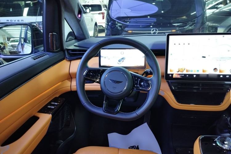Used Geely Galaxy LEVC L380 2025 825 km Extraordinary Edition Steering Wheel