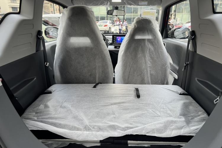 Used Geely Galaxy Panda 2025 210km Panda Kart Interior 11