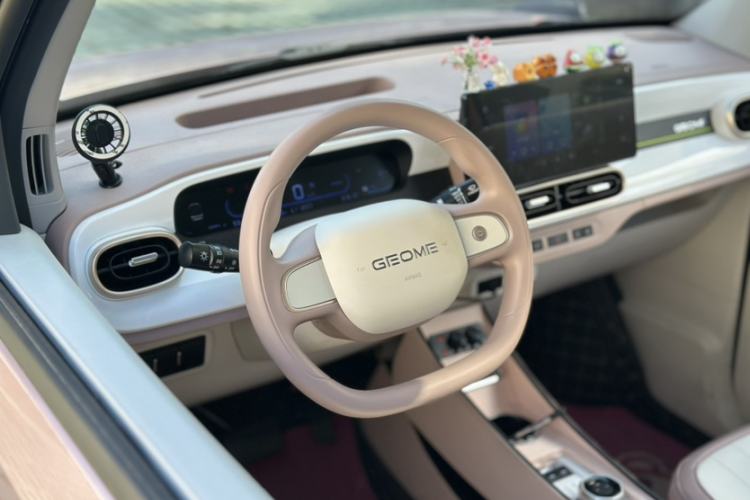 Used Geely Galaxy Panda 2025 210km Panda Kart Interior 2