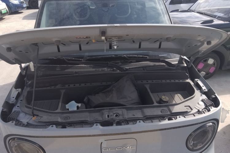 Used Geely Galaxy Panda 2024 200km Panda Kart Engine Bay