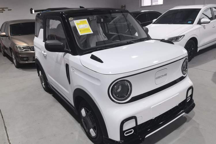 Used Geely Galaxy Panda 2025 210km Panda Kart Front Right 45 Deg