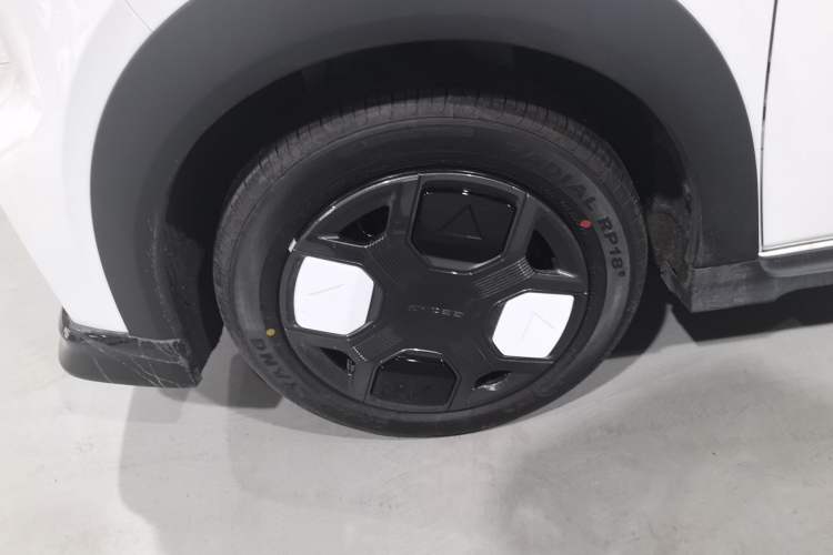 Used Geely Galaxy Panda 2025 210km Panda Kart Left Front Wheel Hub