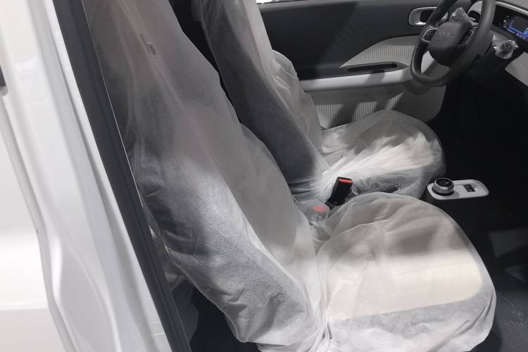 Used Geely Galaxy Panda 2025 210km Panda Kart Right Front Seat