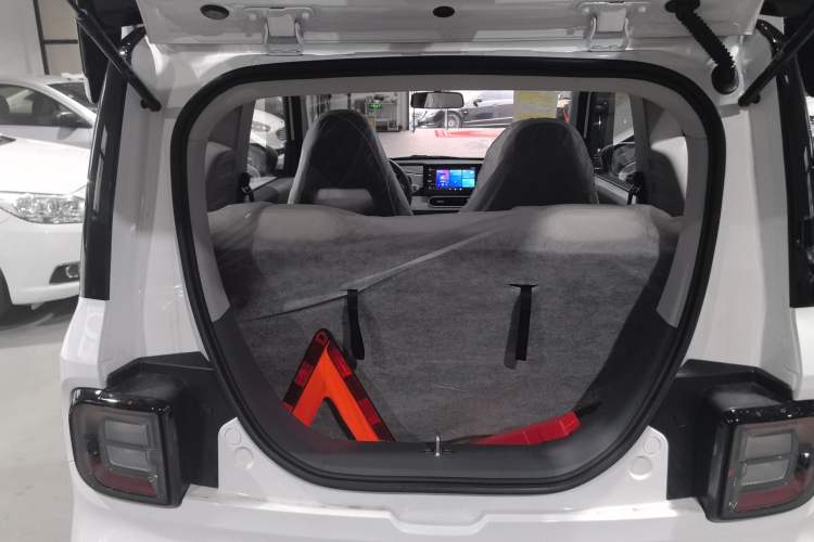 Used Geely Galaxy Panda 2025 210km Panda Kart Trunk