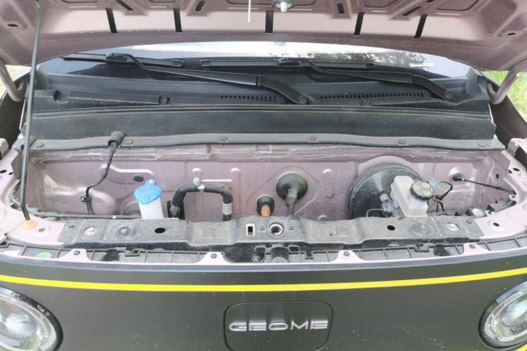 Used Geely Galaxy Panda 2023 Panda Mini 200km Endurance Bear Engine Bay
