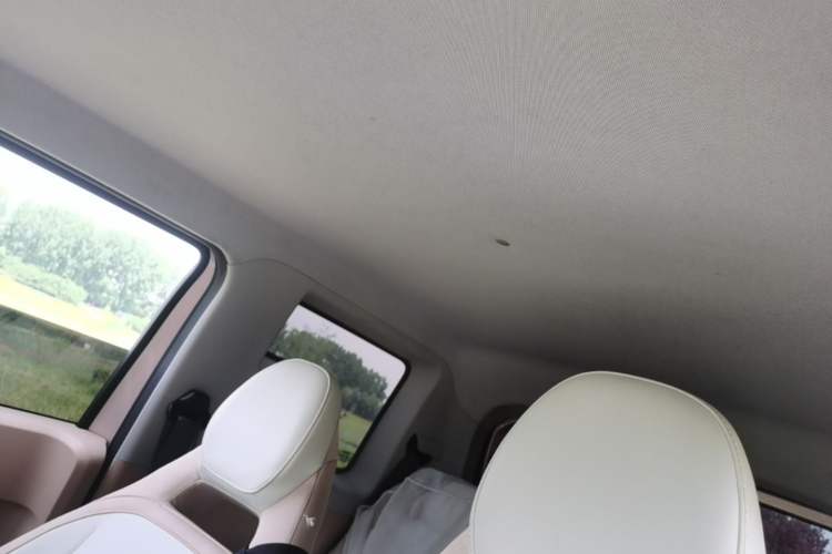 Used Geely Galaxy Panda 2023 Panda Mini 200km Endurance Bear Headliner