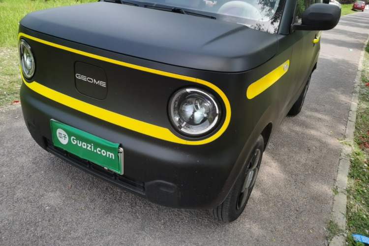 Used Geely Galaxy Panda 2023 Panda Mini 200km Endurance Bear Left Front Headlight