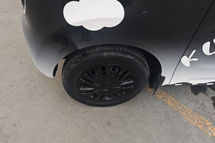 Used Geely Galaxy Panda 2023 Panda Mini 200km Endurance Bear Left Front Wheel Hub