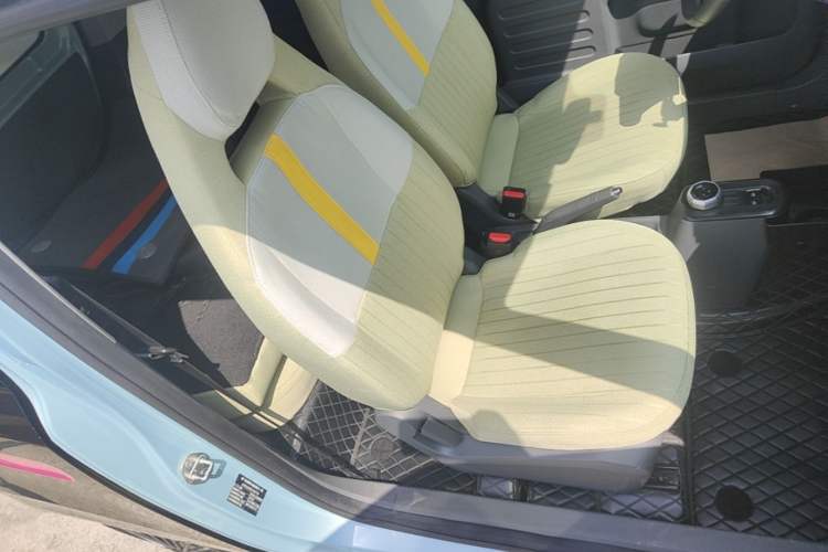 Used Geely Galaxy Panda 2023 Panda Mini 200km Endurance Bear Right Front Seat