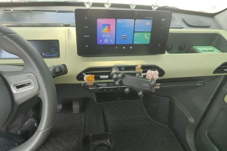 Used Geely Galaxy Panda 2023 Panda Mini 200km Dynamic Bear Audio And AC Panel