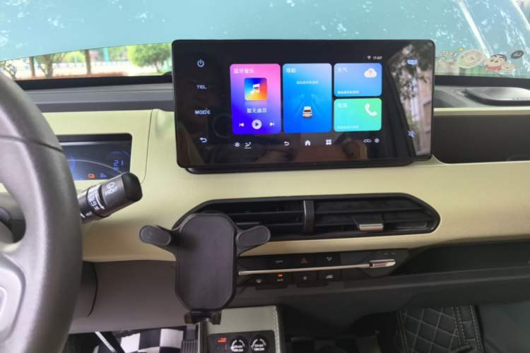 Used Geely Galaxy Panda 2023 Panda Mini 200km Endurance Bear Audio And AC Panel
