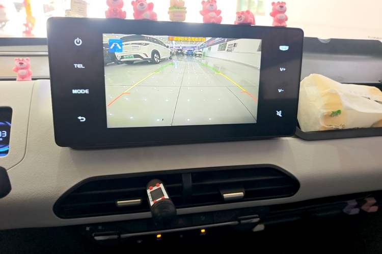 Used Geely Galaxy Panda 2023 Panda Mini 200km Endurance Bear Audio And AC Panel