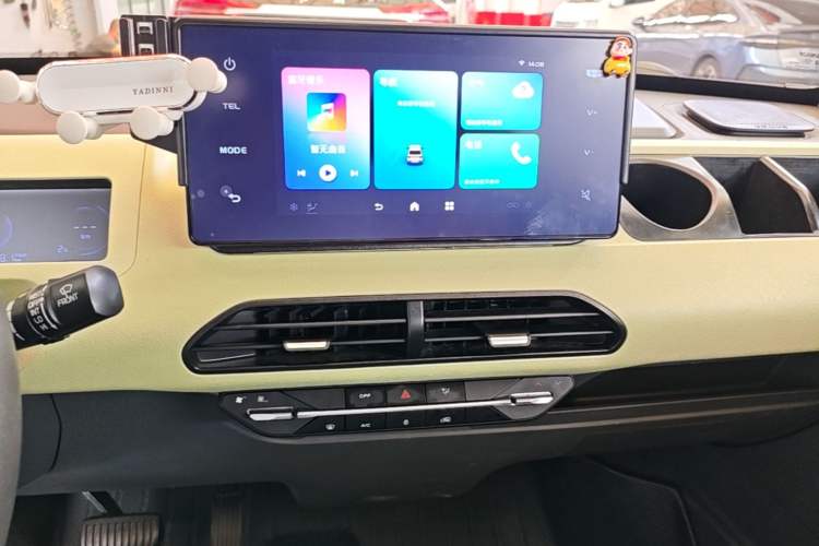 Used Geely Galaxy Panda 2023 Panda Mini 200km Dynamic Bear Audio And AC Panel
