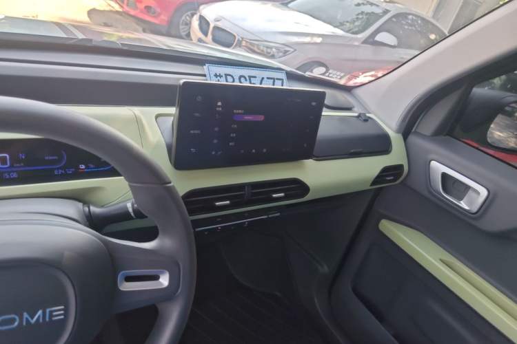 Used Geely Galaxy Panda 2023 Panda Mini 200km Dynamic Bear Audio And AC Panel