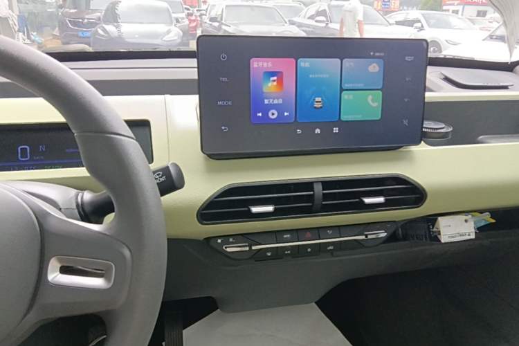 Used Geely Galaxy Panda 2023 Panda Mini 200km Dynamic Bear Audio And AC Panel