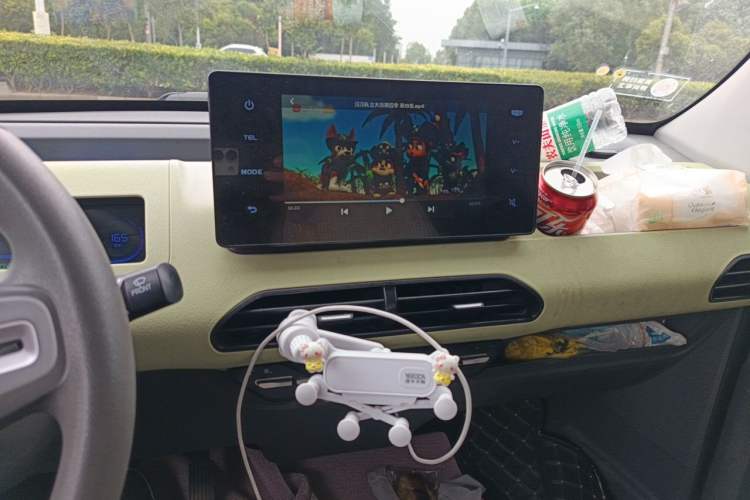 Used Geely Galaxy Panda 2023 Panda Mini 200km Endurance Bear Audio And AC Panel