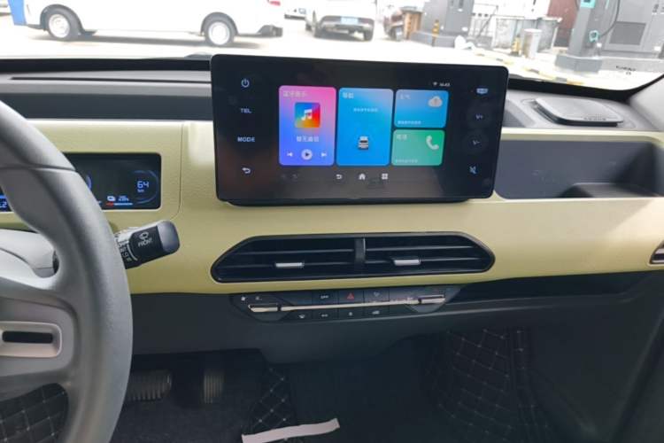 Used Geely Galaxy Panda 2023 Panda Mini 200km Dynamic Bear Audio And AC Panel