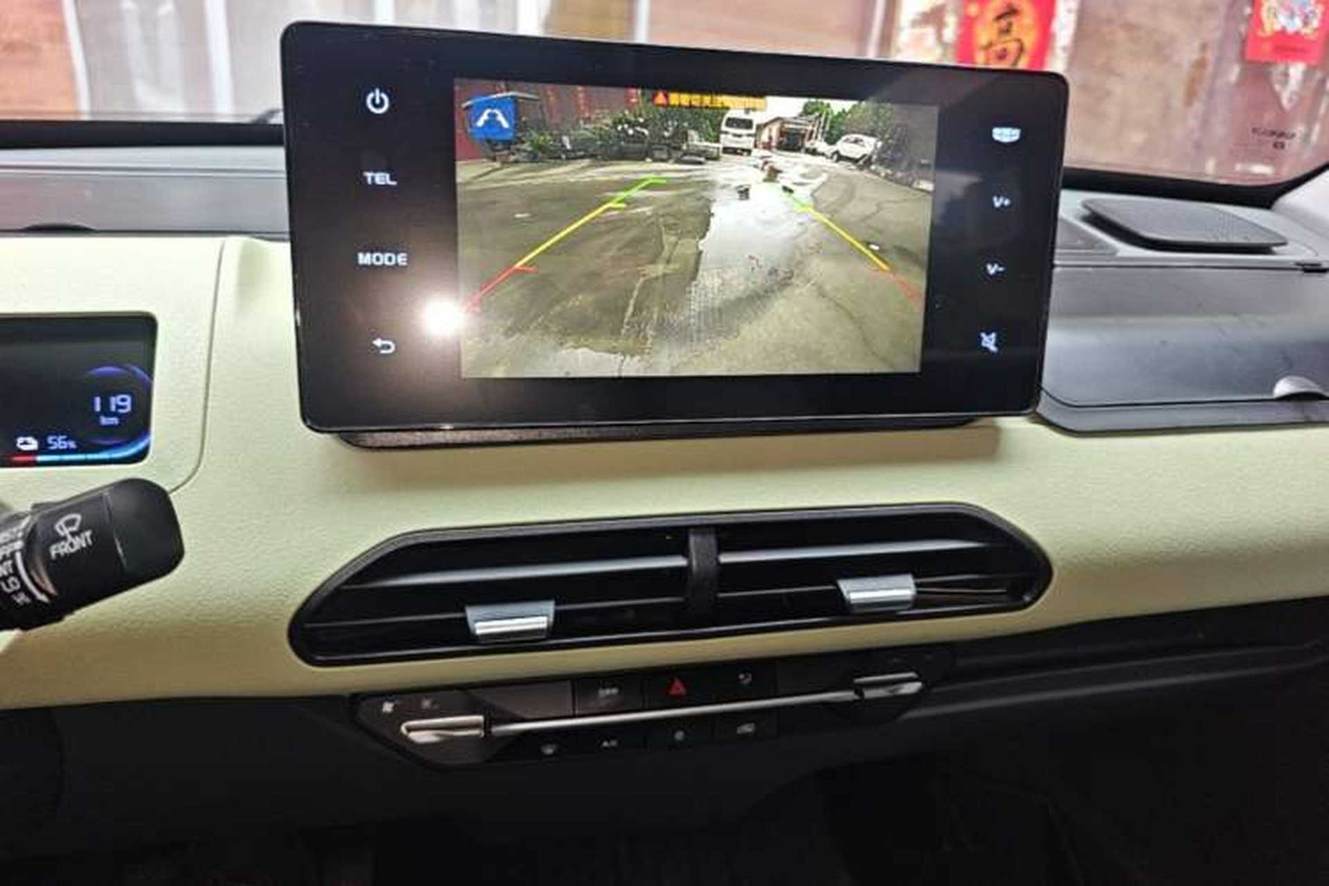 Used Geely Galaxy Panda 2023 Panda Mini 200km Endurance Bear Audio And AC Panel