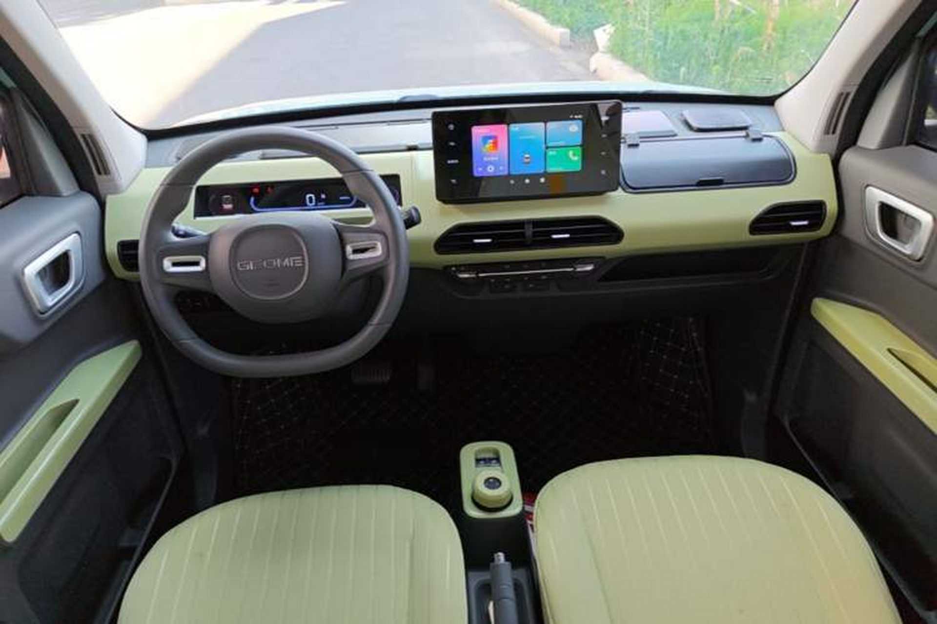 Used Geely Galaxy Panda 2023 Panda Mini 200km Dynamic Bear Center Console