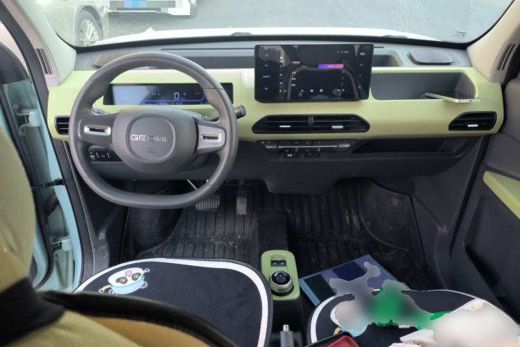 Used Geely Galaxy Panda 2023 Panda Mini 120km Super Cute Bear Center Console