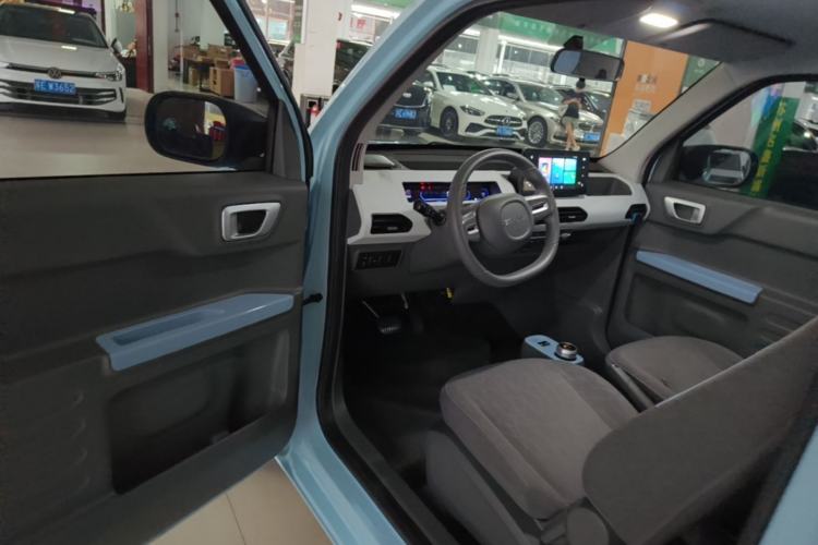 Used Geely Galaxy Panda 2023 Panda Mini 200km Endurance Bear Driver Seat