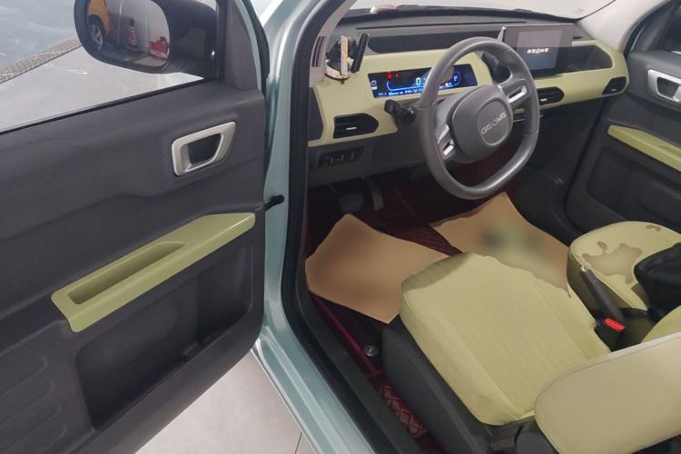 Used Geely Galaxy Panda 2023 Panda Mini 200km Endurance Bear Driver Seat