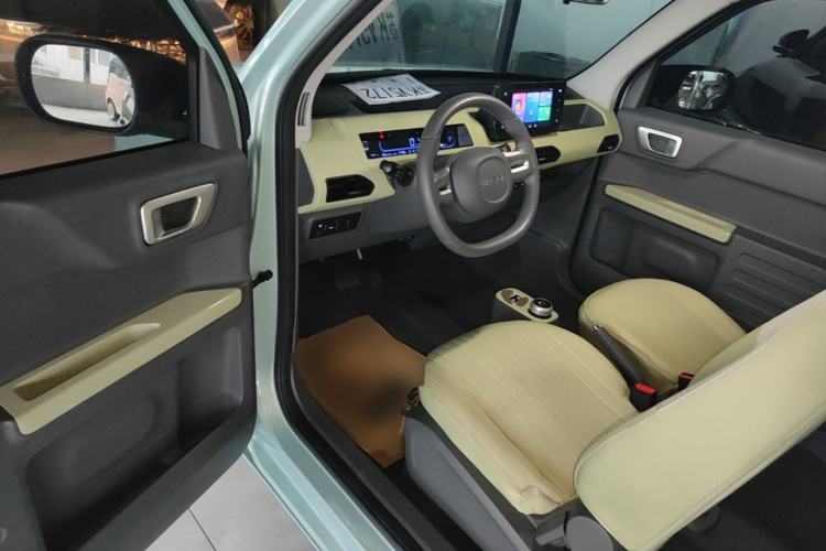 Used Geely Galaxy Panda 2023 Panda Mini 200km Dynamic Bear Driver Seat