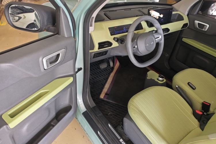 Used Geely Galaxy Panda 2023 Panda Mini 200km Dynamic Bear Driver Seat