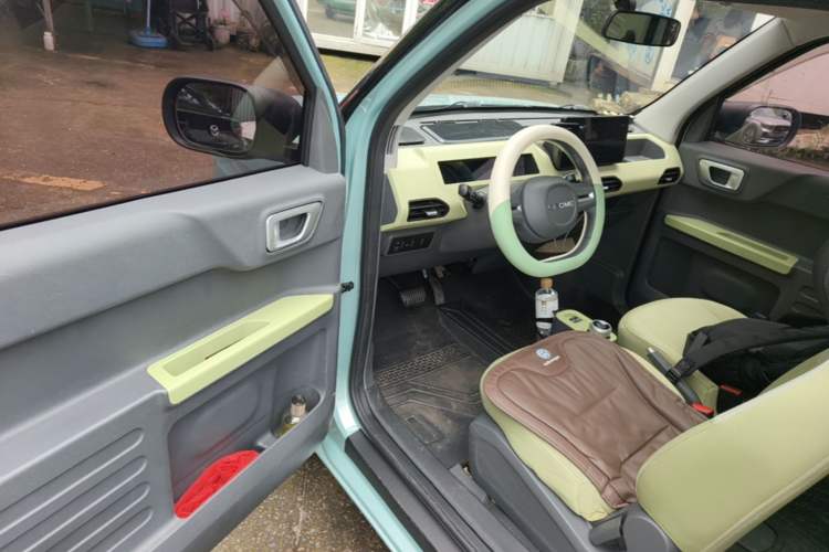 Used Geely Galaxy Panda 2023 Panda Mini 200km Dynamic Bear Driver Seat