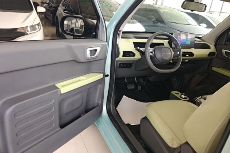 Used Geely Galaxy Panda 2023 Panda Mini 200km Dynamic Bear Driver Seat
