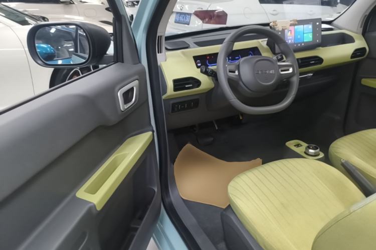 Used Geely Galaxy Panda 2023 Panda Mini 120km Asian Games Edition Driver Seat