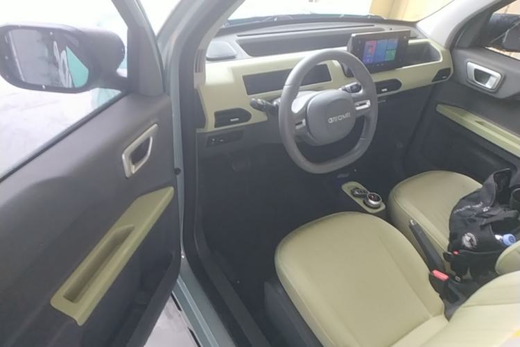 Used Geely Galaxy Panda 2023 Panda Mini 200km Endurance Bear Driver Seat