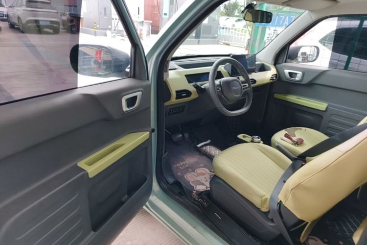 Used Geely Galaxy Panda 2023 Panda Mini 200km Dynamic Bear Driver Seat