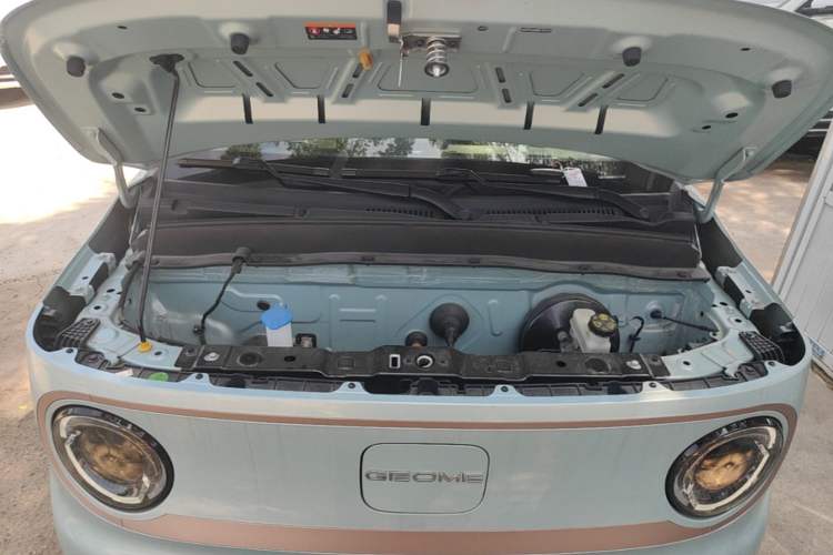 Used Geely Galaxy Panda 2023 Panda Mini 200km Dynamic Bear Engine Bay
