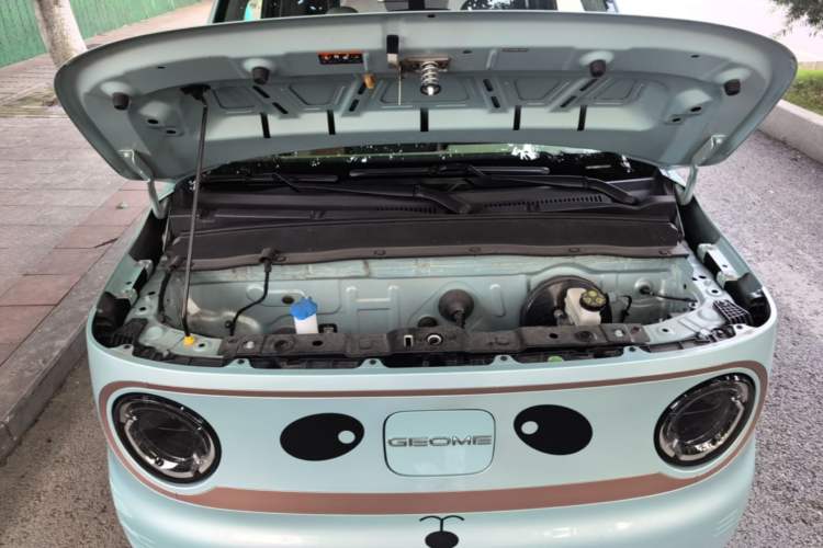 Used Geely Galaxy Panda 2023 Panda Mini 200km Endurance Bear Engine Bay