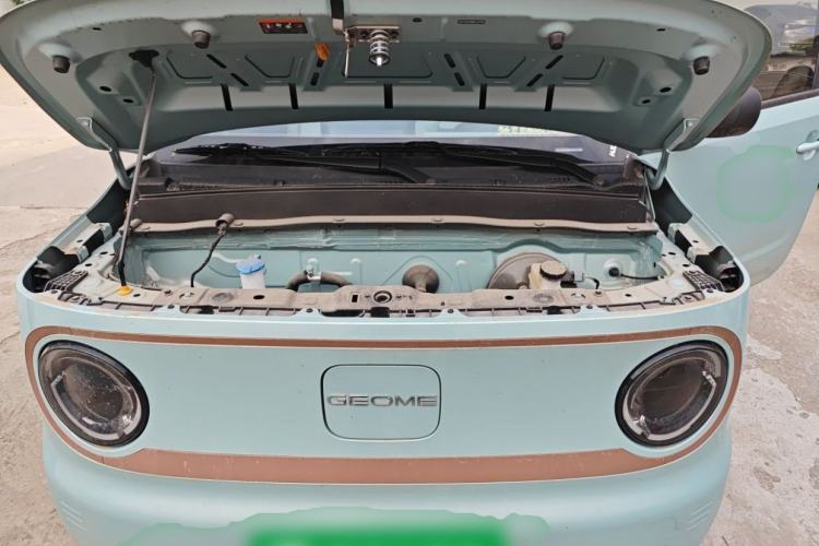 Used Geely Galaxy Panda 2023 Panda Mini 200km Endurance Bear Engine Bay