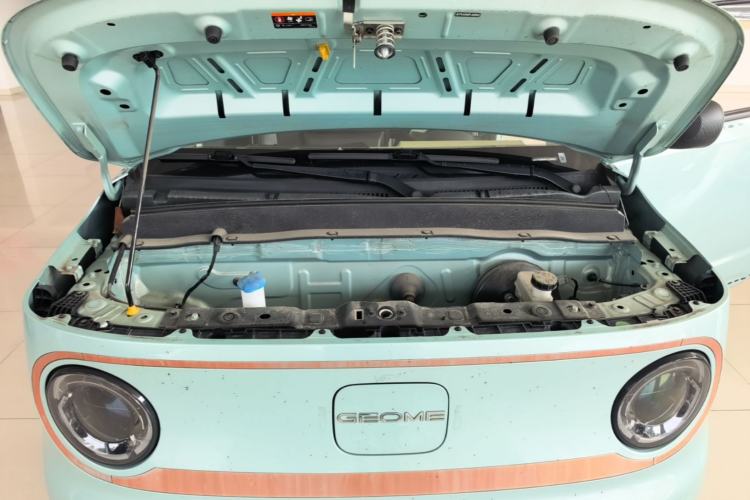Used Geely Galaxy Panda 2023 Panda Mini 200km Endurance Bear Engine Bay