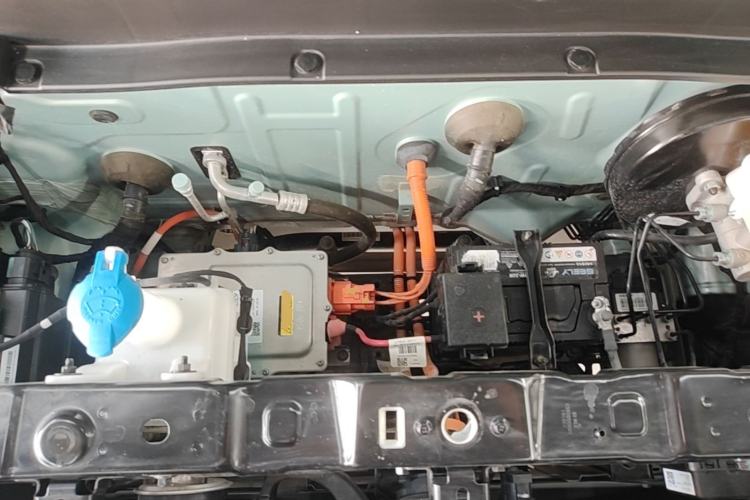 Used Geely Galaxy Panda 2023 Panda Mini 200km Endurance Bear Engine Bay