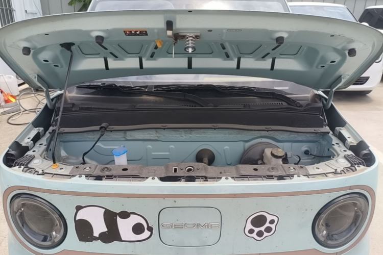 Used Geely Galaxy Panda 2023 Panda Mini 200km Endurance Bear Engine Bay